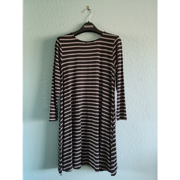Old Navy (Petite) | NWT Striped Long Sleeve Dress - Picture 1 of 6